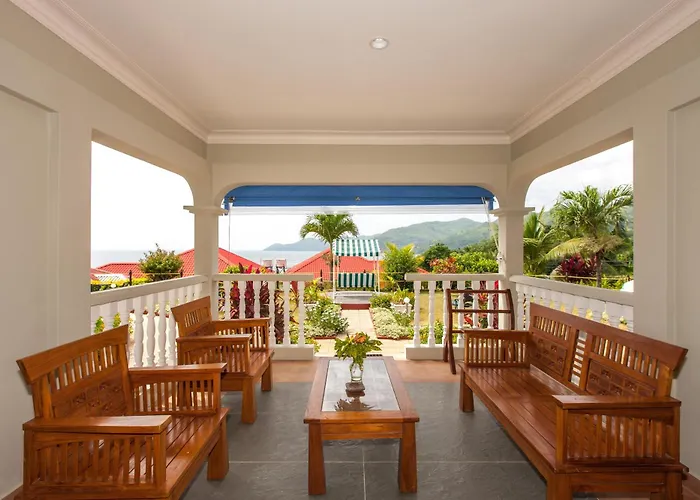 Le Relax And Restaurant Hotel 3*