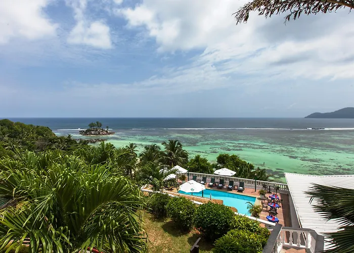 Le Relax And Restaurant Anse Royale