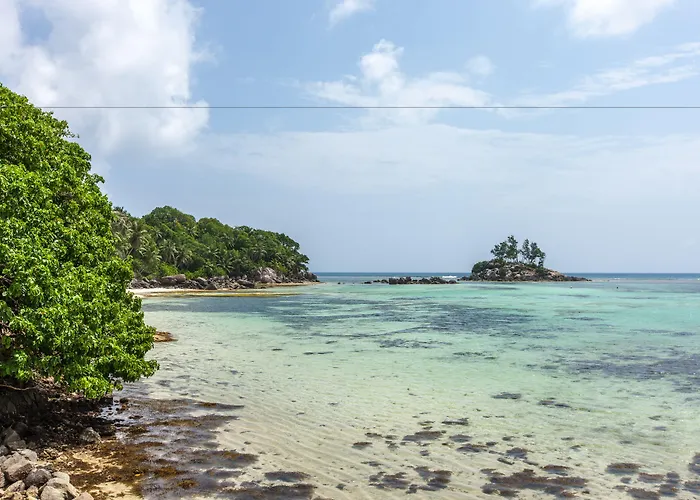 Hotel Le Relax And Restaurant Anse Royale