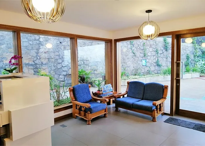 Le Relax And Restaurant Hotel 3*