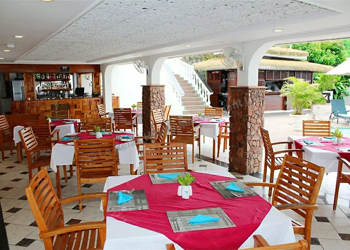 Le Relax And Restaurant Hotel