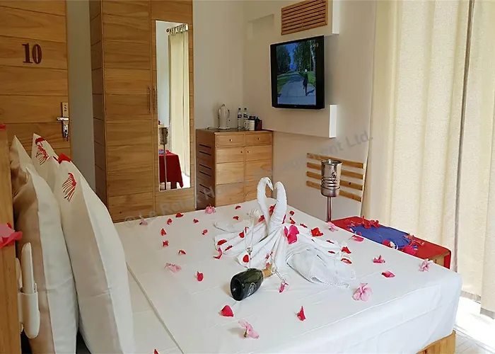 Hotel Le Relax And Restaurant