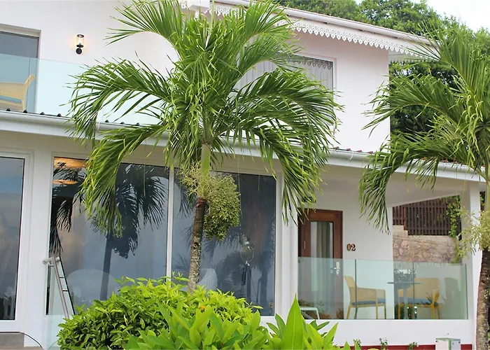 Hotel Le Relax And Restaurant Anse Royale