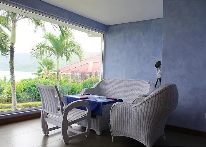 Le Relax And Restaurant Hotel Anse Royale